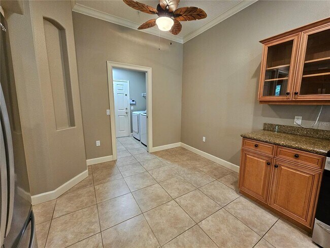 Building Photo - 3631 Square W Ln