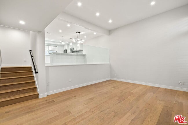 Building Photo - 4771 La Villa Marina