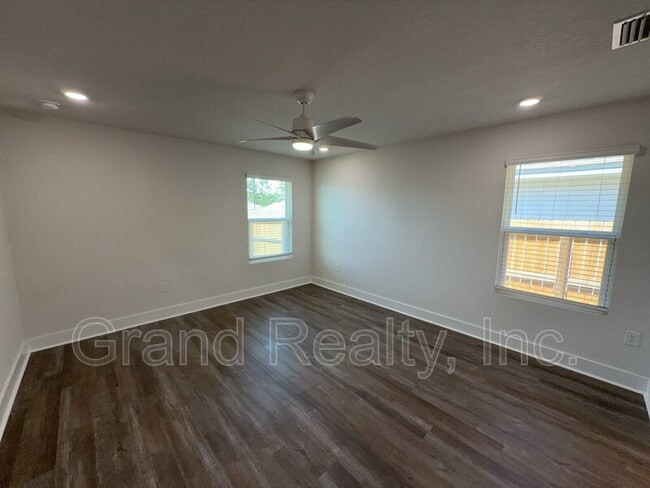 Building Photo - 4871 Snipe Rd