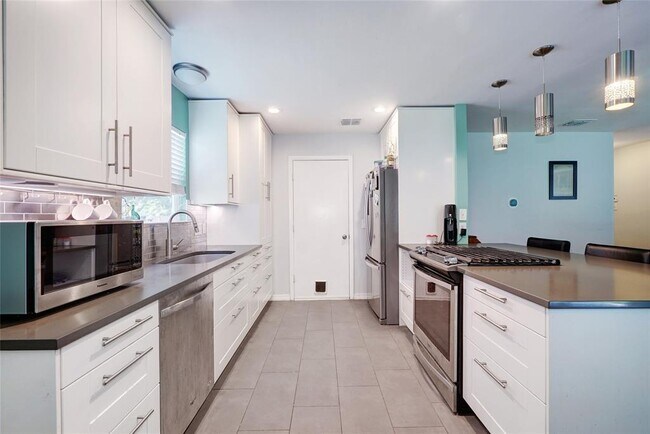 Building Photo - 1719 Mearns Meadow Blvd