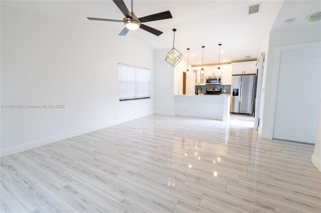 Building Photo - 22354 Pineapple Walk Dr