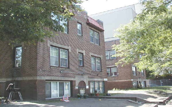 Building Photo - The Antonoff