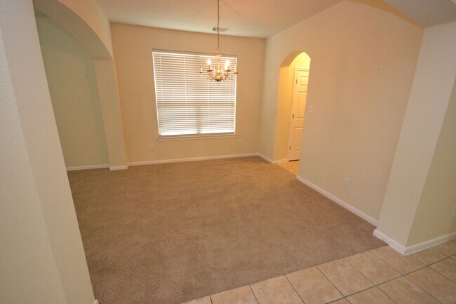 Building Photo - 1123 Winding Creek Pl