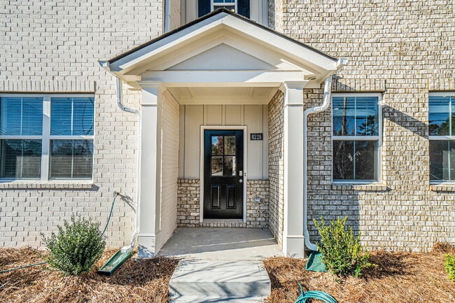 Building Photo - Brand New 'Knollwood' 3 Bed/3.5 Bath Townhome: Quartz, LVP Flooring, Deck & Pool Access!