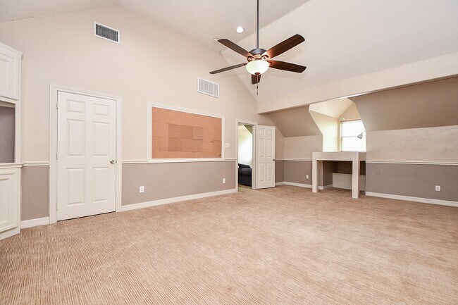 Building Photo - 1240 Bingle Rd