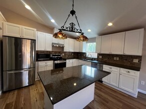 Building Photo - Beautiful 4BD in Birch Bay Village!