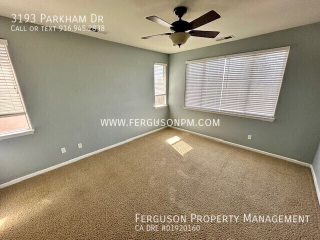 Building Photo - 3193 Parkham Dr