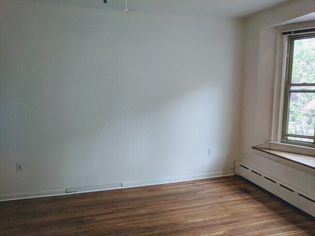 Building Photo - 5544 Fair Oaks Street