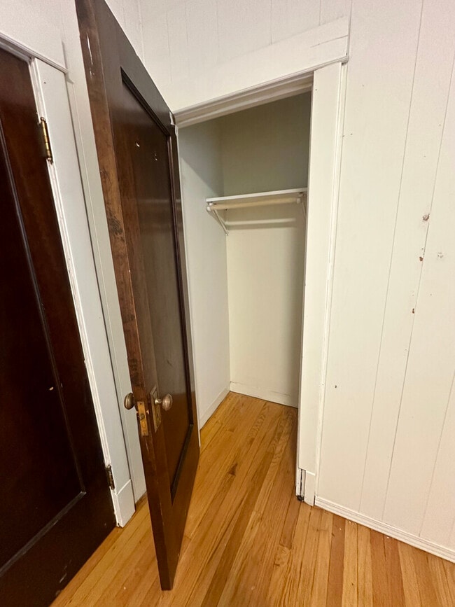 Building Photo - 6434 N Magnolia Ave