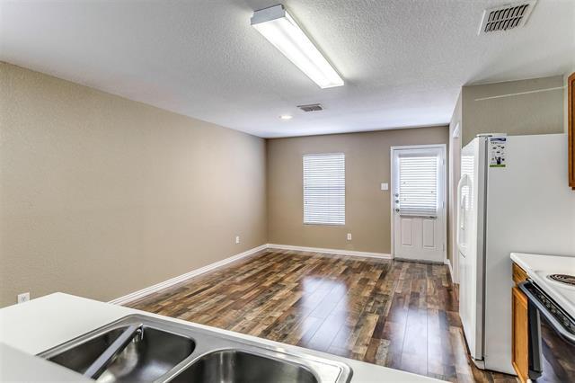 Building Photo - 14025 Silkwood Dr