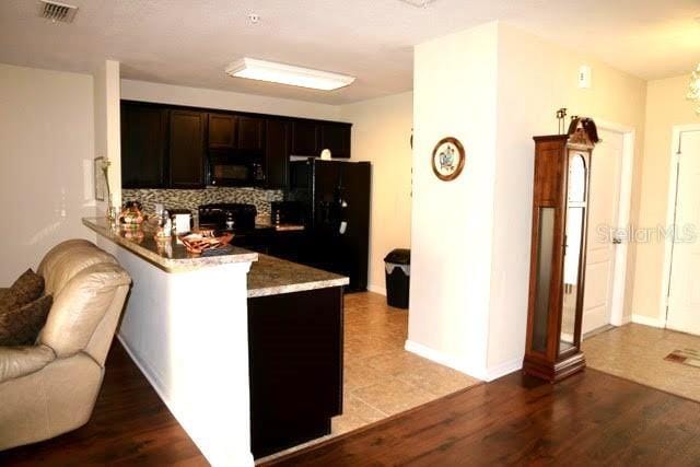 Building Photo - 10117 Shadow Leaf Ct