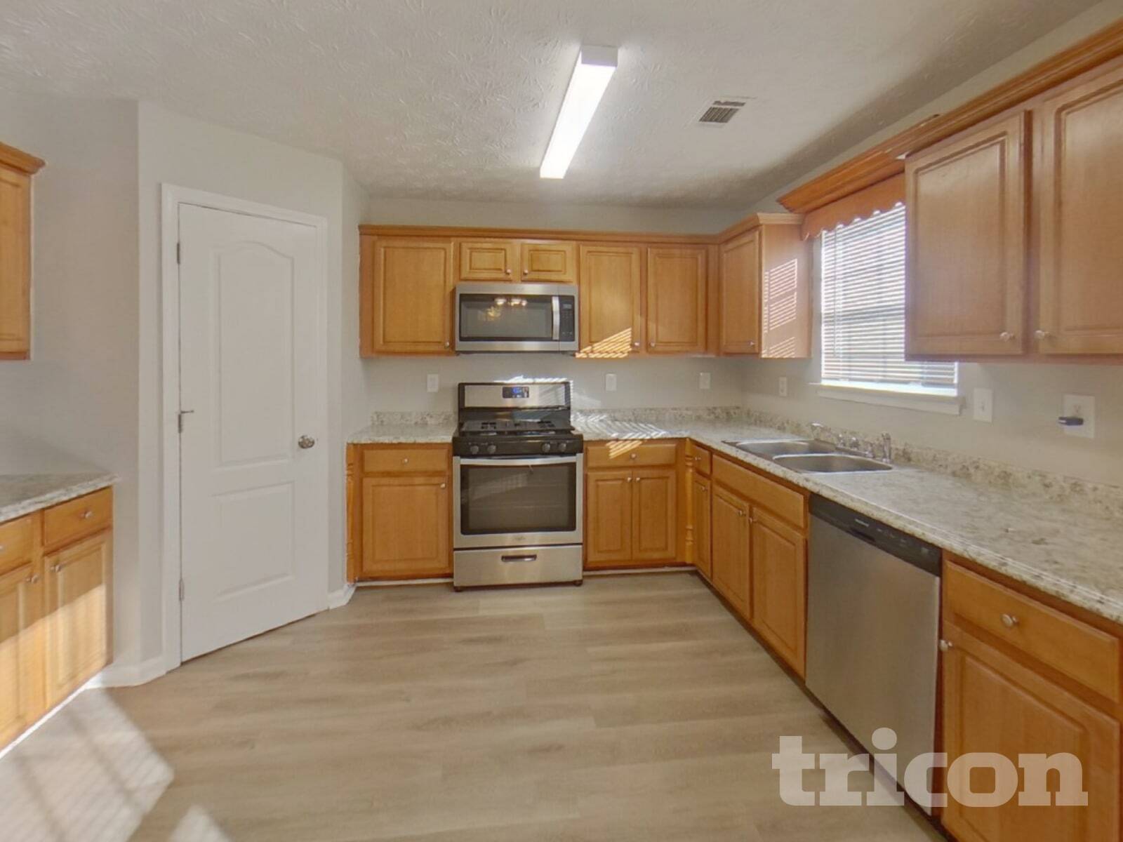 Building Photo - 4435 Grove Lake Ct