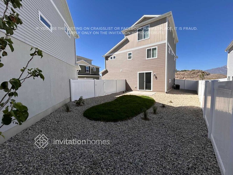 Building Photo - 379 Kanab Crk Dr