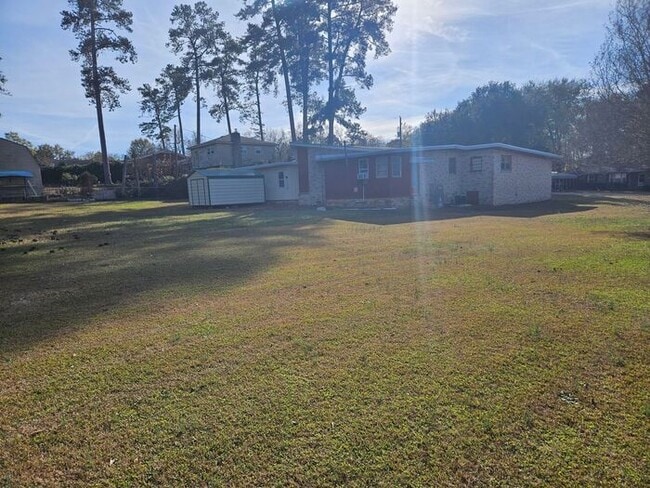 Building Photo - 117 Autumn Ln