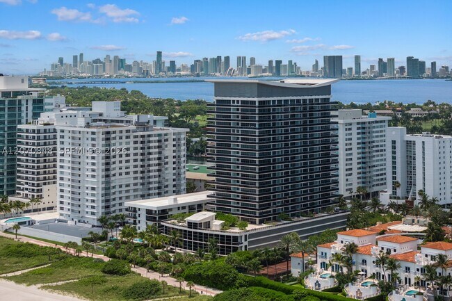 Building Photo - 5875 Collins Ave