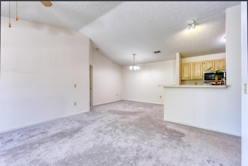Building Photo - 2323 Vicente Ct