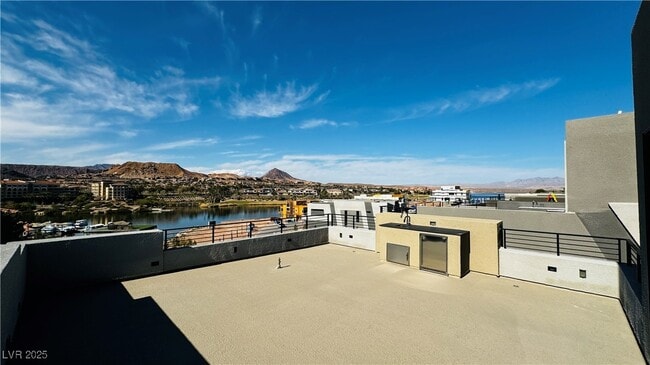 Building Photo - 26 Promenade Isle Ln