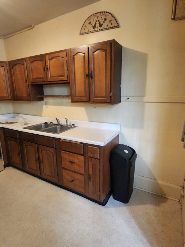 Building Photo - 467 W William St