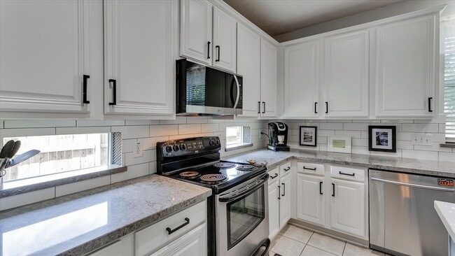 Building Photo - 20703 Emerald Spruce Ct