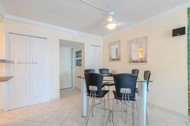 Building Photo - 121 Golden Isles Dr