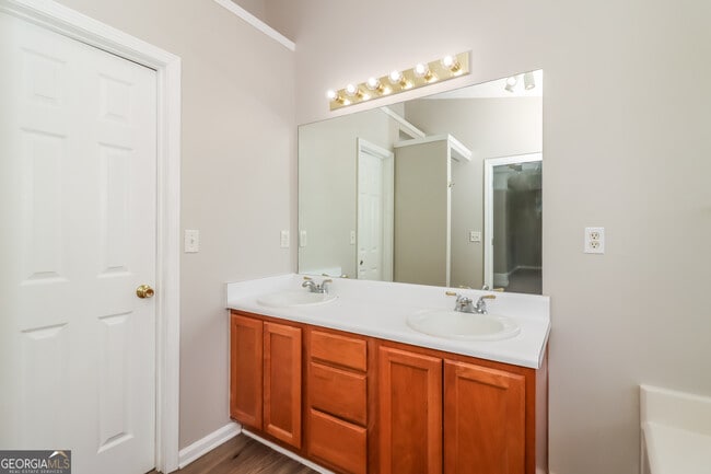 Building Photo - 3145 Waterplace Cove