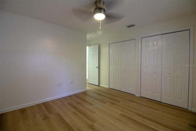 Building Photo - 1537 King Ave