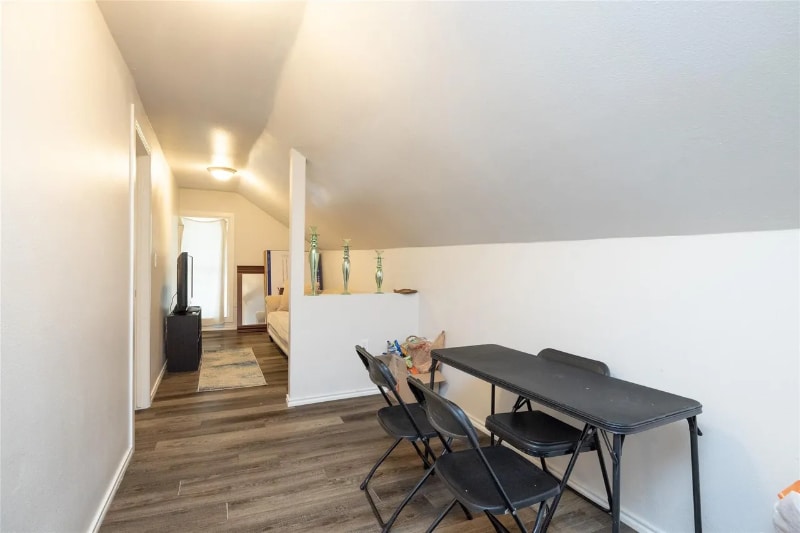 Building Photo - 2317 Gilford St