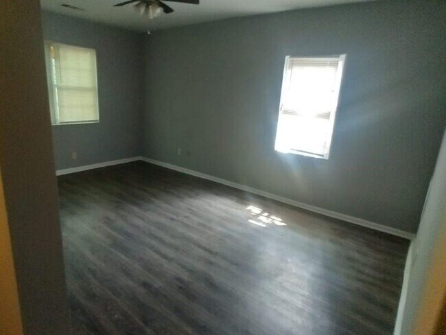 Building Photo - 957 Harwell St NW