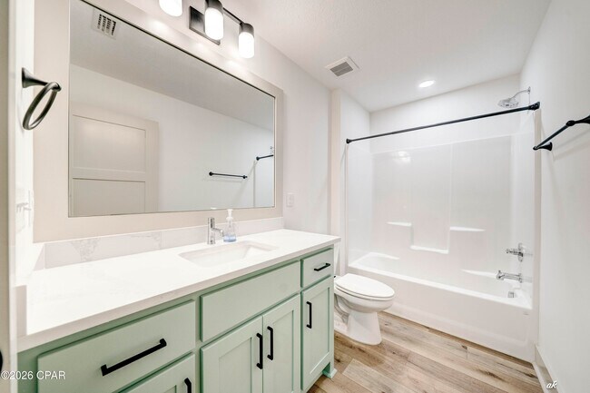 Building Photo - 3800 Redbud Wy