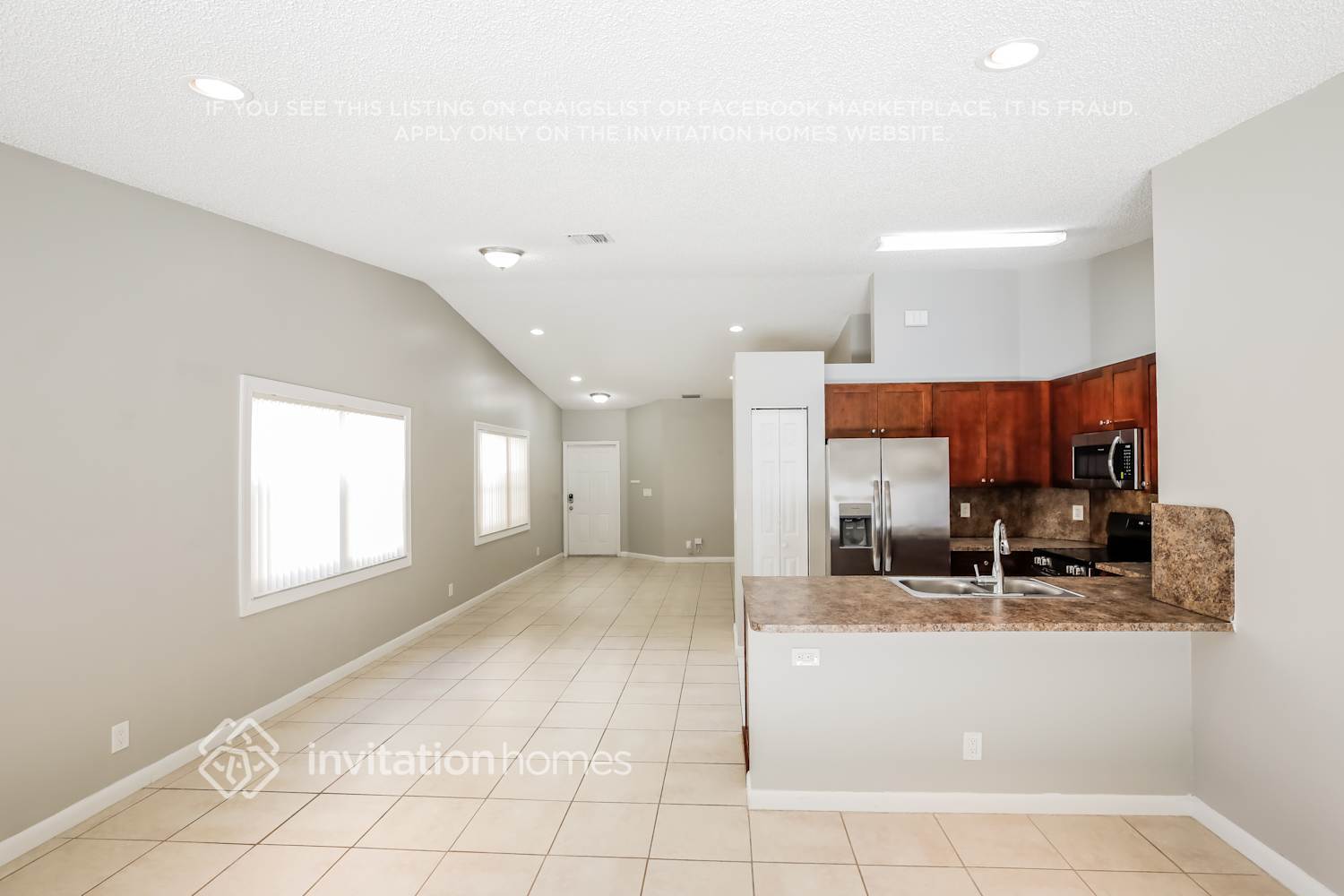 Building Photo - 119 NW 44th Terrace