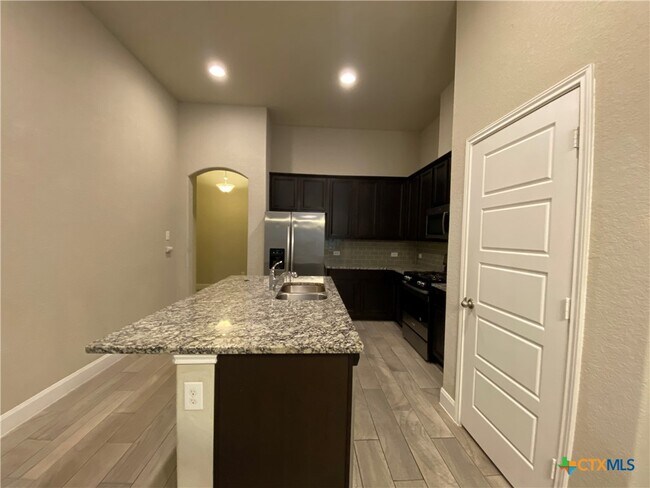 Building Photo - 1219 FM306