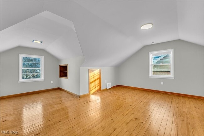 Building Photo - 20870 Wilmore Ave