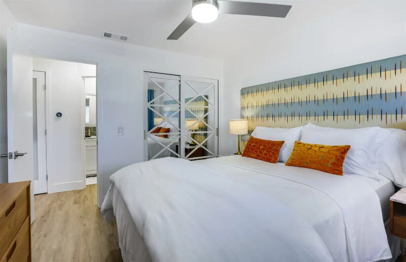 Building Photo - 2825 N Los Felices Rd