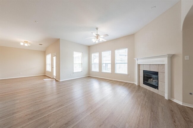 Building Photo - 13727 Charterhouse Way