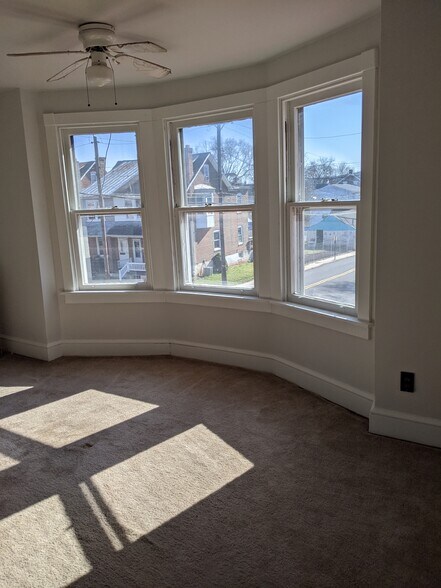 Building Photo - 69 W 5th St