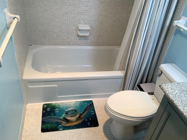 Building Photo - 4174 Inverrary Dr