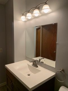 Building Photo - 4836 N Green Bay Rd