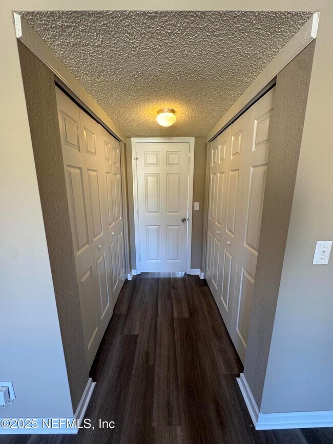 Building Photo - 6654 Bell Tower Ct