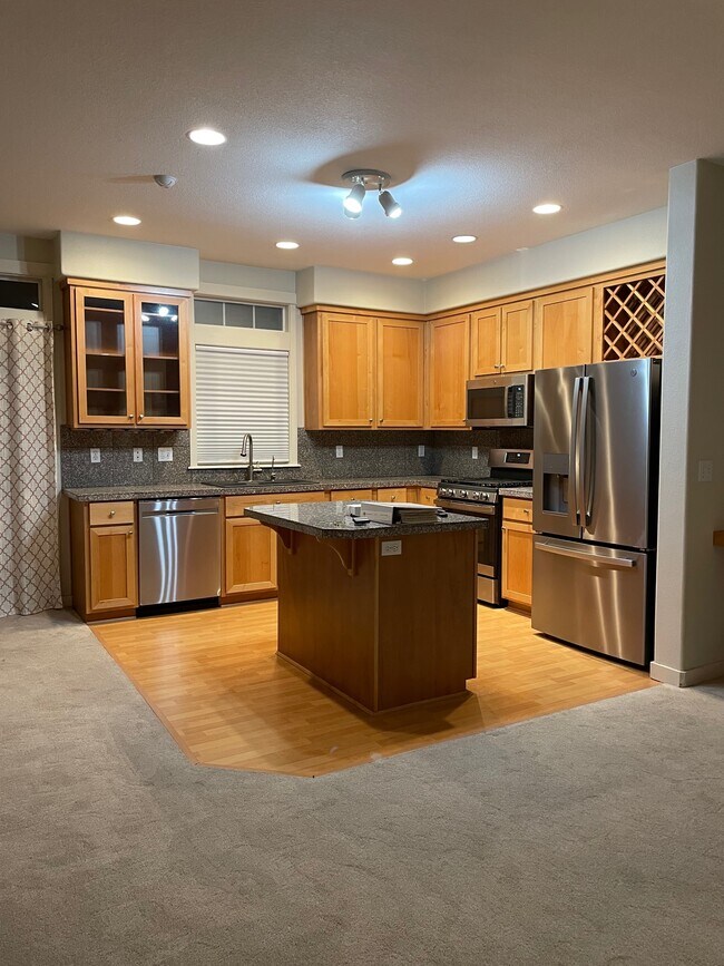 Kitchen - 2523 NW 2nd Ter