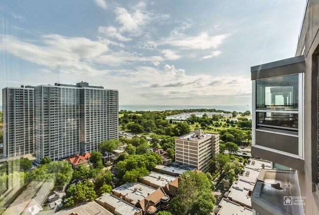 Building Photo - 720 W Gordon Terrace