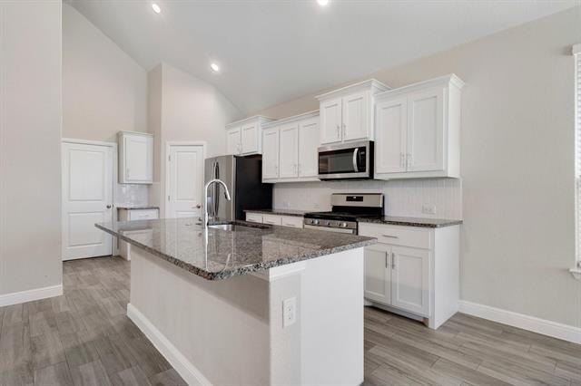 Building Photo - 2337 Mockingbird Ct