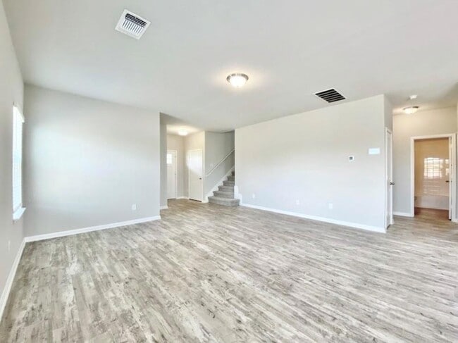 Building Photo - 2036 Port Ellen Dr