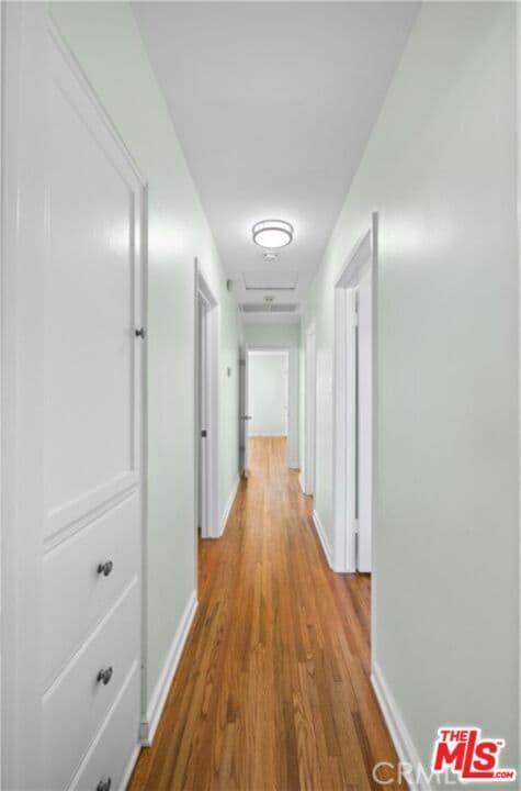 Building Photo - 1021 N Frederic St