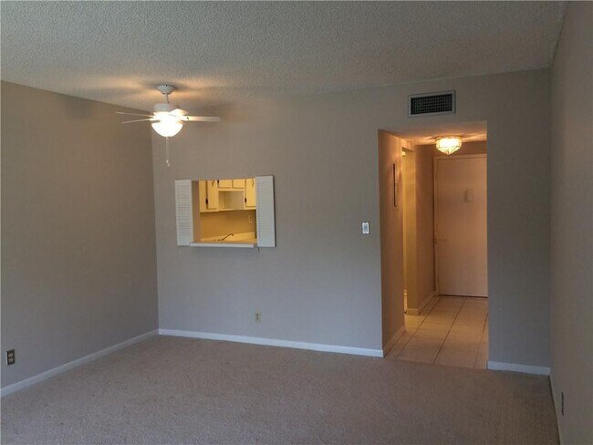 Building Photo - 4374 NW 9th Ave