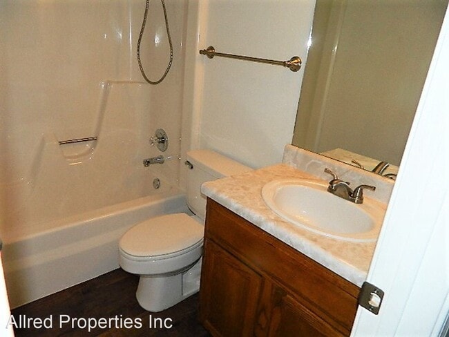 Building Photo - 2 br, 2 bath House - 420 E. Mimosa Ln