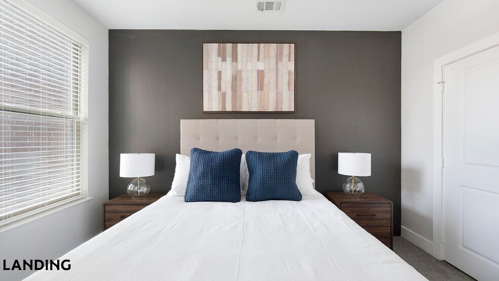 Building Photo - 701 Rahling Rd