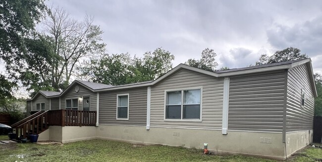Building Photo - 14299 County Rd 434