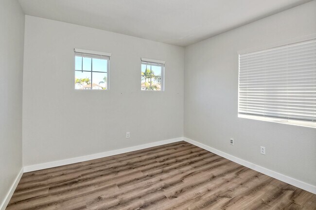 Building Photo - Beautiful home in gated community of Marbr...