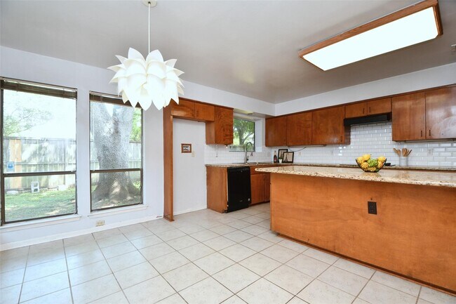 Building Photo - 7718 Moondance Ln