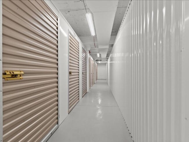 Building Photo - Funky Chicken Wing